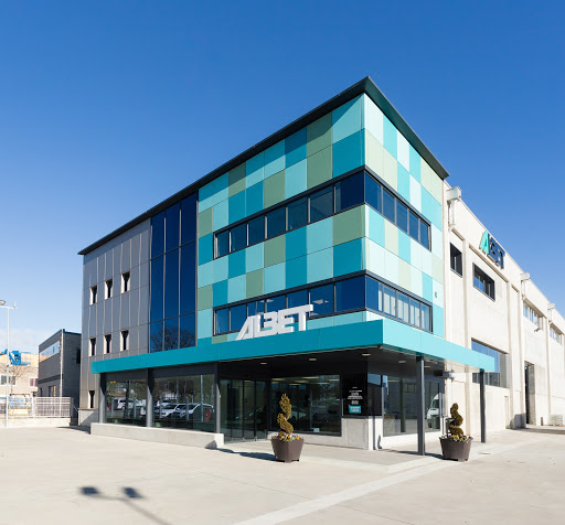 Albet Comercial S.l.u. – Distribució de Productes Veterinaris – Vic