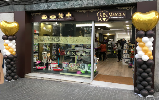 By Mascota Maragall Barcelona – Botiga Mascotes, Consulta Veterinaria, Perruqueria Canina – Barcelona