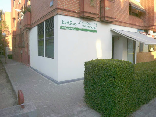 Clínica Veterinaria Bichicos Barajas – Madrid